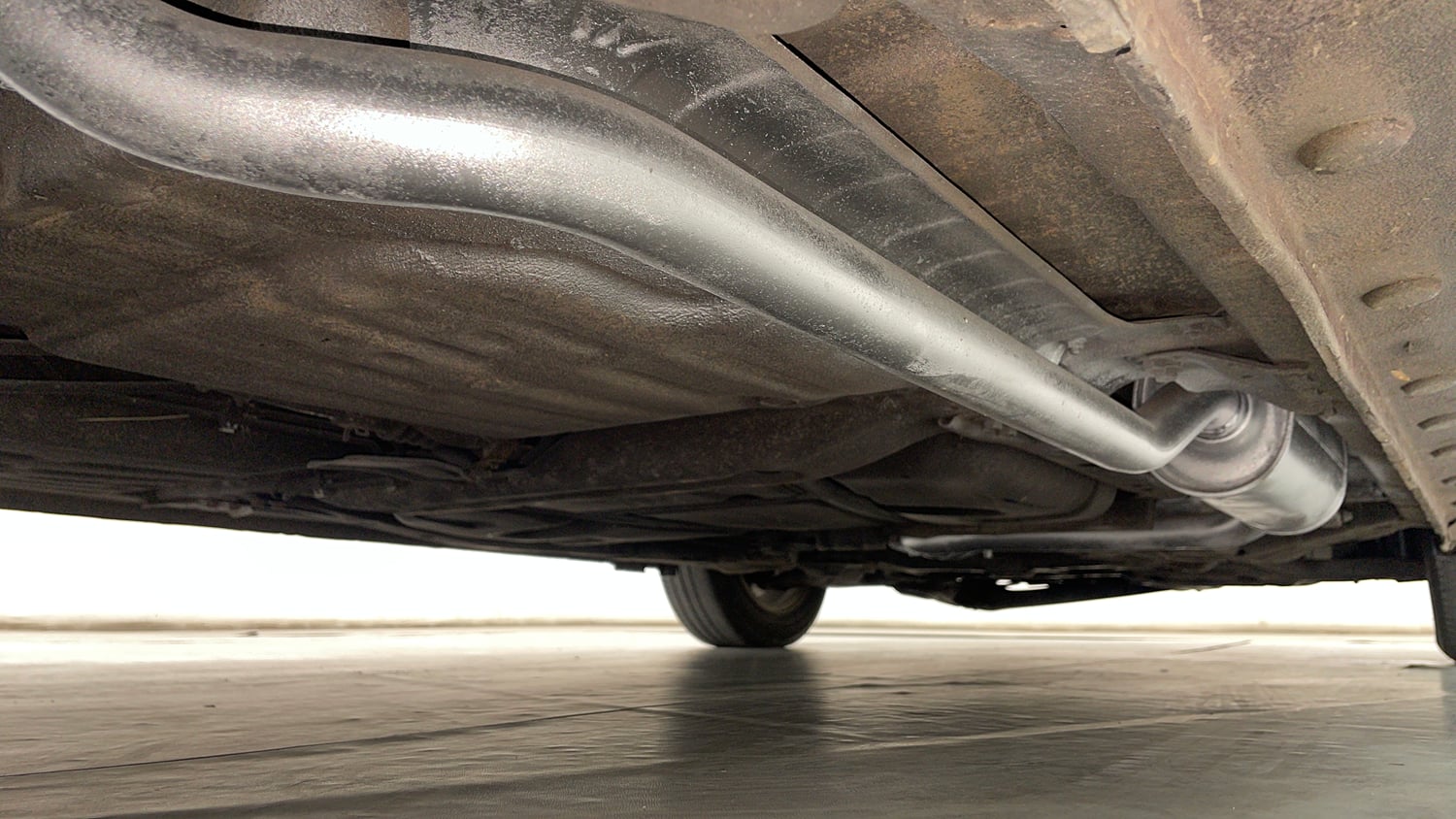 Used 2012 Honda City 1.5 V AT Petrol Automatic extra REAR RIGHT UNDERBODY VIEW