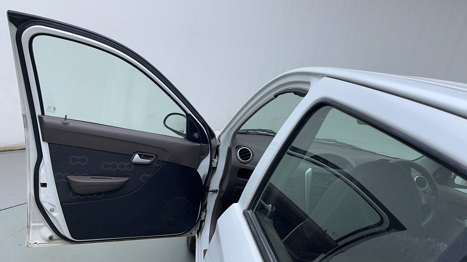 Used 2013 Maruti Suzuki Alto 800 Lxi CNG Cng Manual interior LEFT FRONT DOOR OPEN VIEW