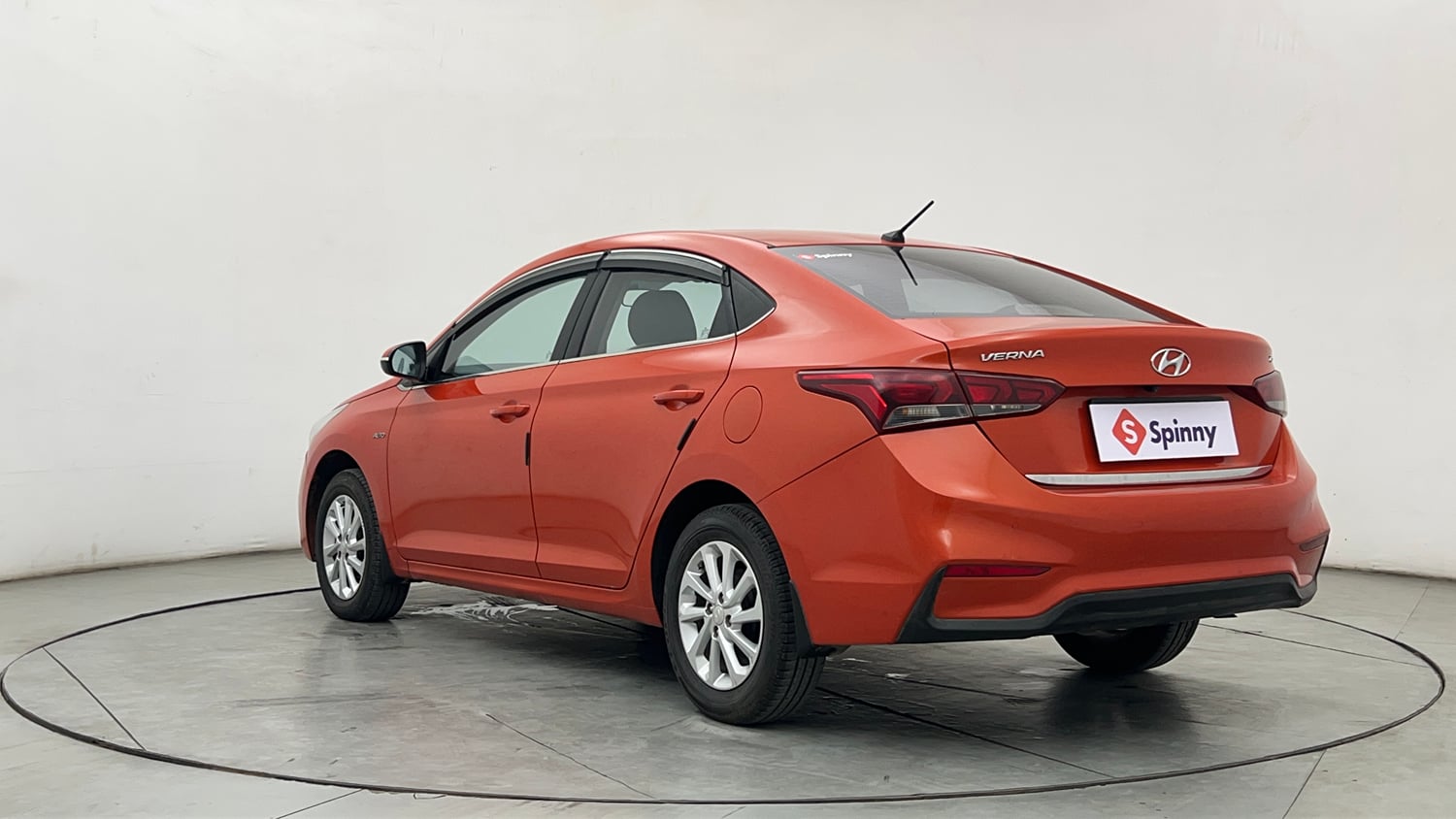 Used 2018 Hyundai Verna EX 1.6 VTVT AT Petrol Automatic exterior LEFT REAR CORNER VIEW
