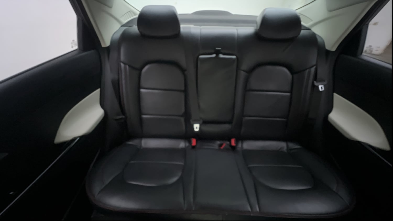 Used 2025 Hyundai Verna SX 1.5 Petrol MT Petrol Manual interior REAR SEAT CONDITION VIEW