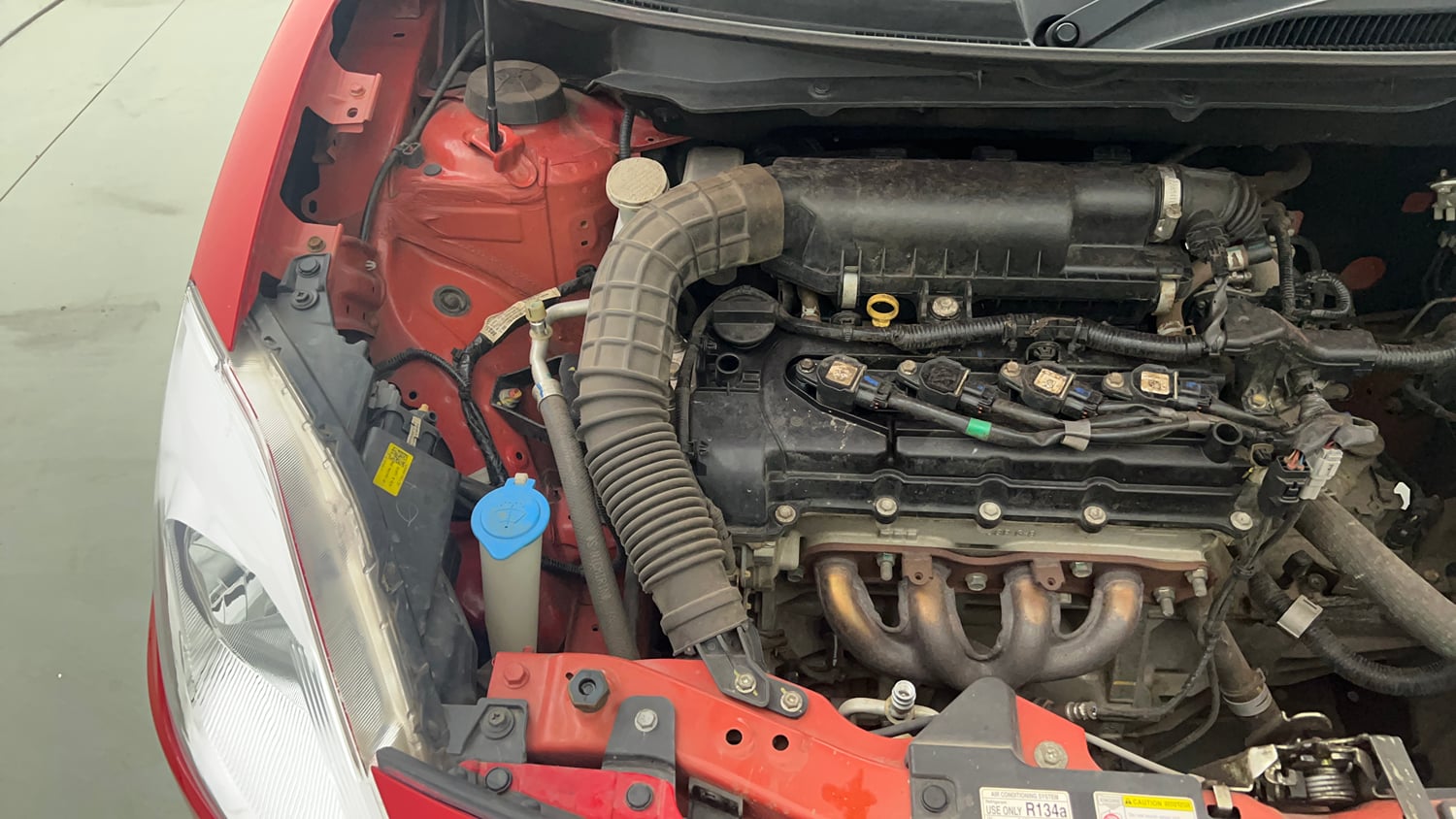 Used 2021 Maruti Suzuki Swift LXi Petrol Manual engine ENGINE RIGHT SIDE VIEW