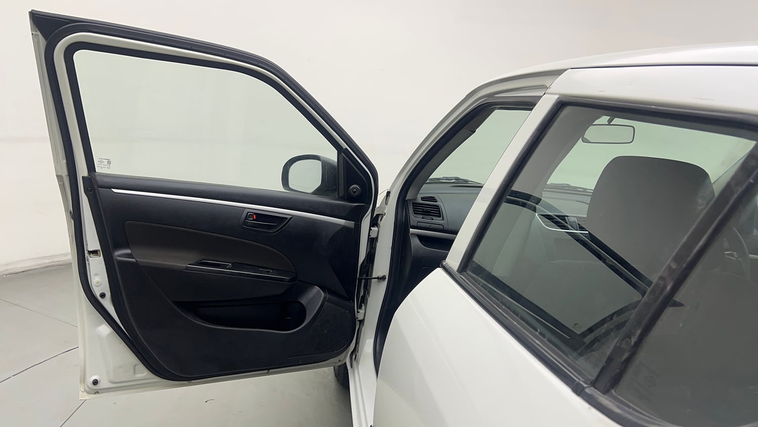 Used 2016 Maruti Suzuki Swift Lxi (O) Petrol Manual interior LEFT FRONT DOOR OPEN VIEW