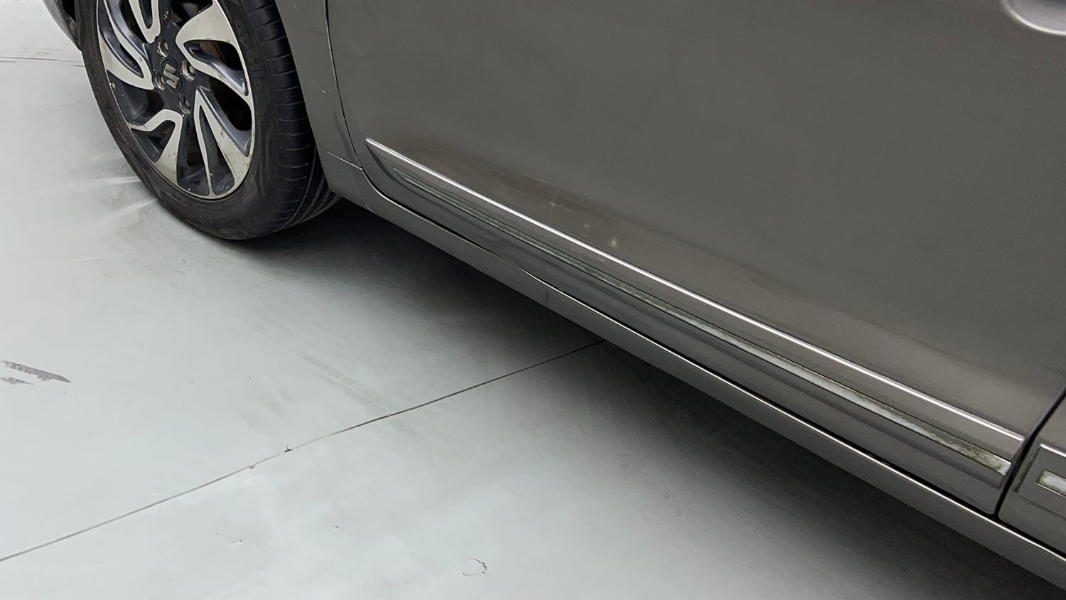 Used 2019 Maruti Suzuki Baleno Zeta Petrol Manual dents MINOR DENT