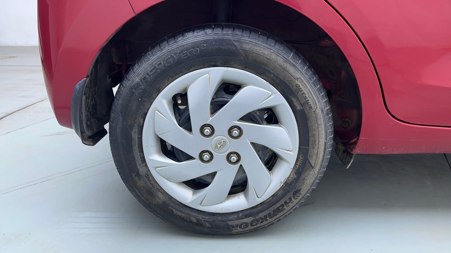 Used 2019 Hyundai Santro Sportz Petrol Manual tyres RIGHT REAR TYRE RIM VIEW