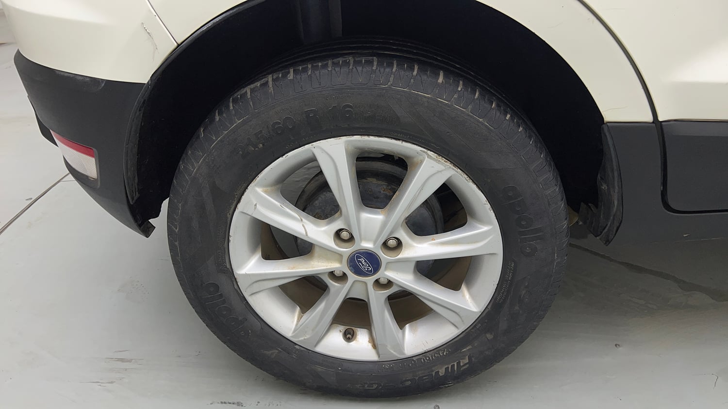 Used 2021 Ford EcoSport Titanium 1.5L Ti-VCT Petrol Manual tyres RIGHT REAR TYRE RIM VIEW