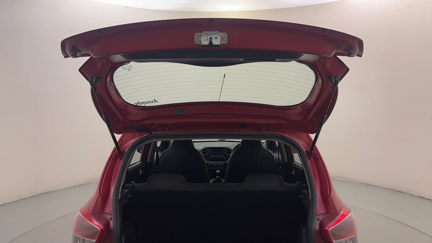 Used 2018 Hyundai Grand i10 Sportz (O) 1.2 Kappa VTVT Petrol Manual interior DICKY DOOR OPEN VIEW