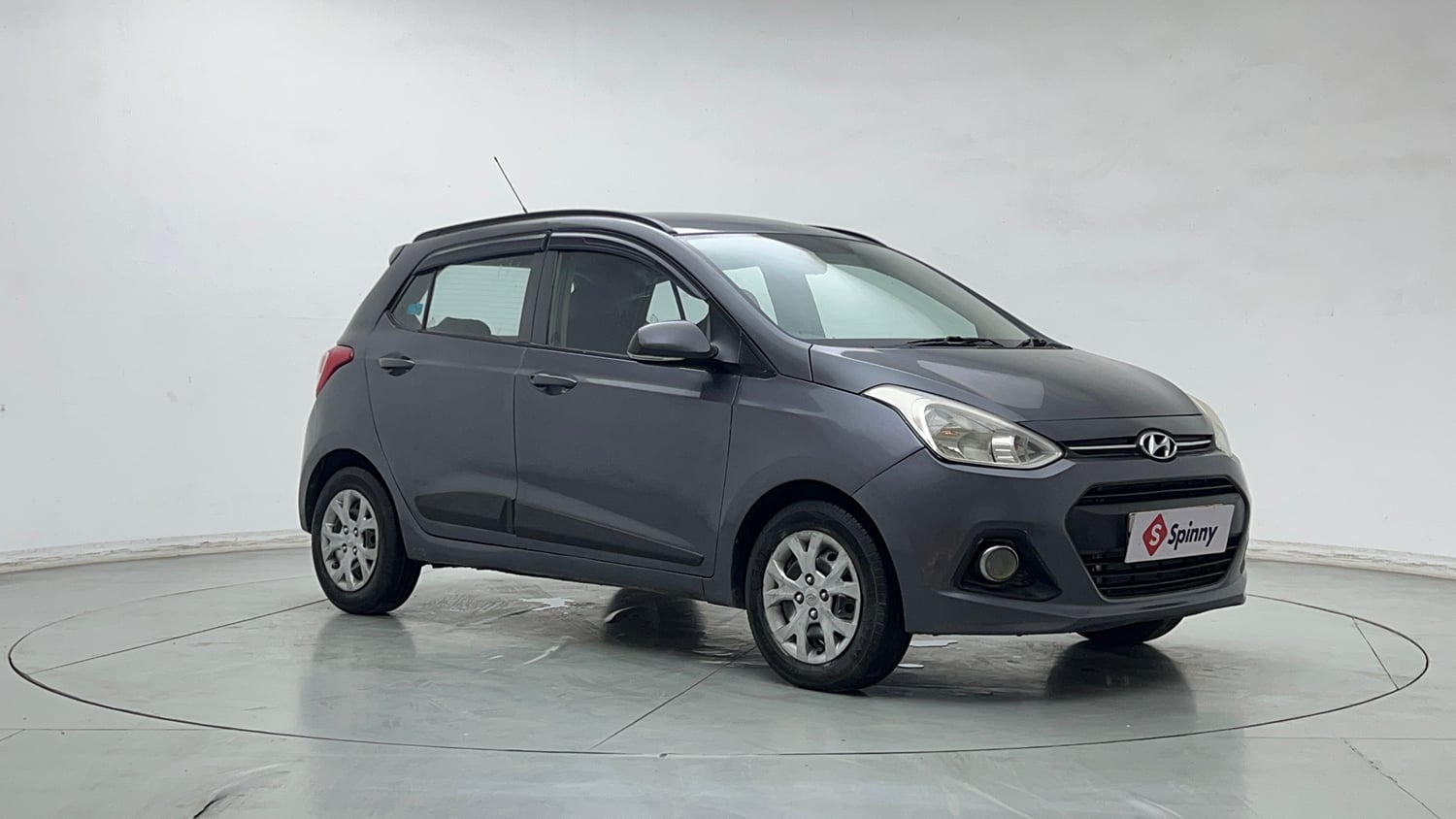 Used 2016 Hyundai Grand i10 Sportz 1.2 Kappa VTVT Petrol Manual exterior RIGHT FRONT CORNER VIEW