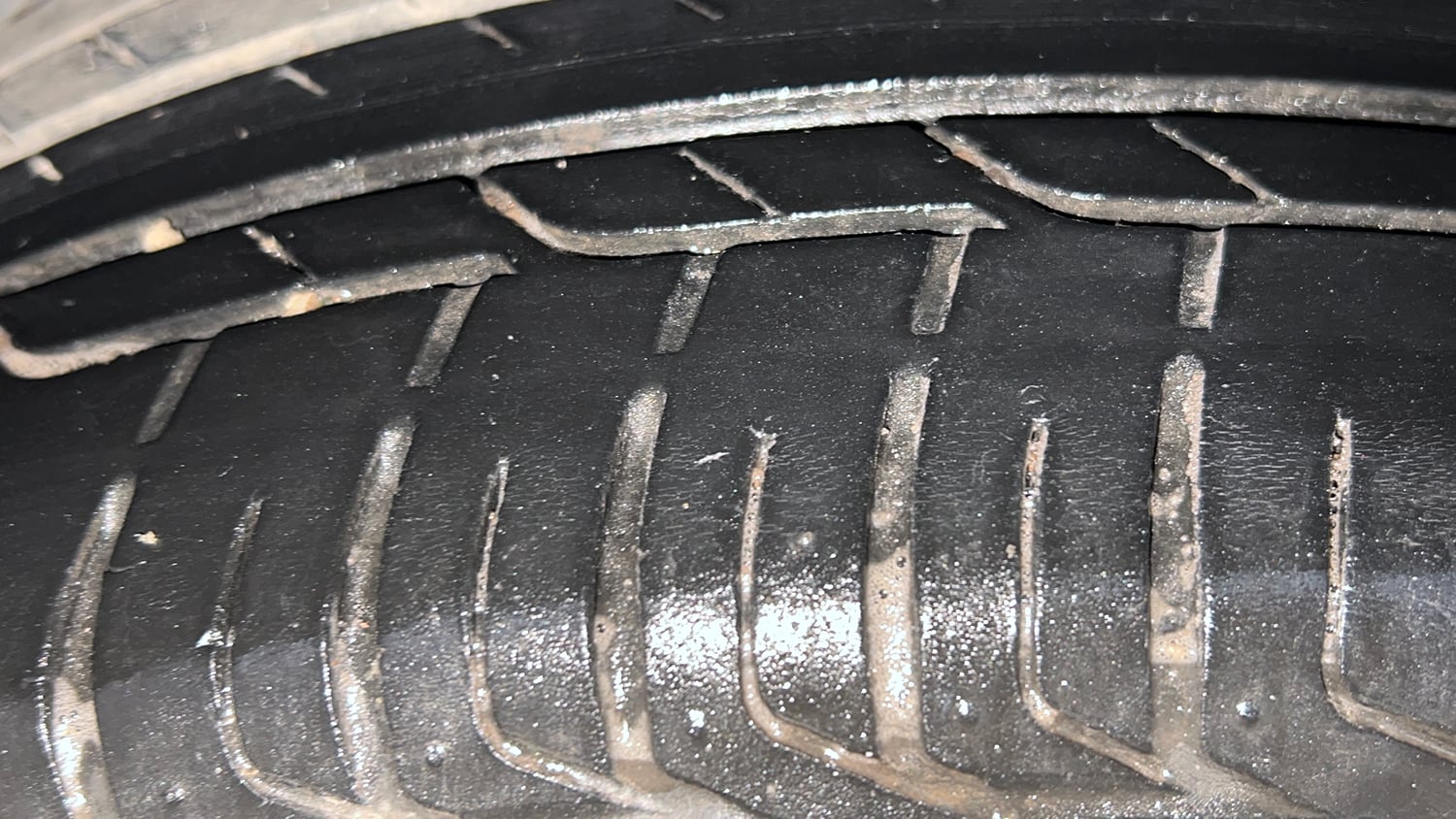 Used 2024 Hyundai Venue SX 1.2 Petrol Petrol Manual tyres LEFT REAR TYRE TREAD VIEW