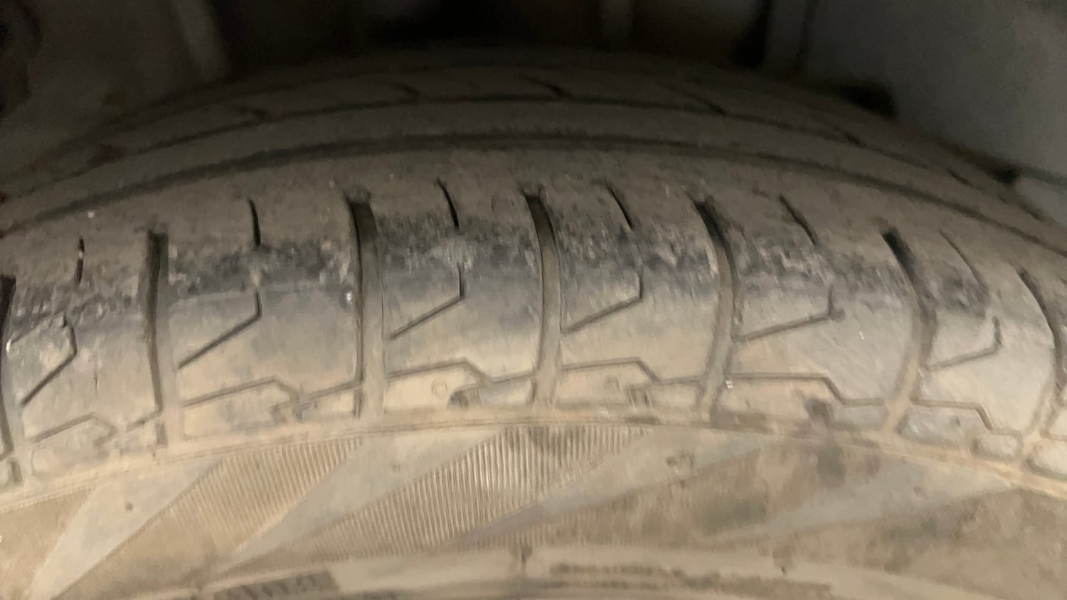 Used 2017 Tata Tigor Revotron XZ Petrol Manual tyres RIGHT REAR TYRE TREAD VIEW
