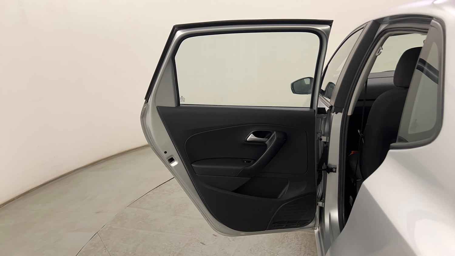 Used 2019 Volkswagen Polo Highline Plus 1.0 (P) 16 Alloy Petrol Manual interior LEFT REAR DOOR OPEN VIEW