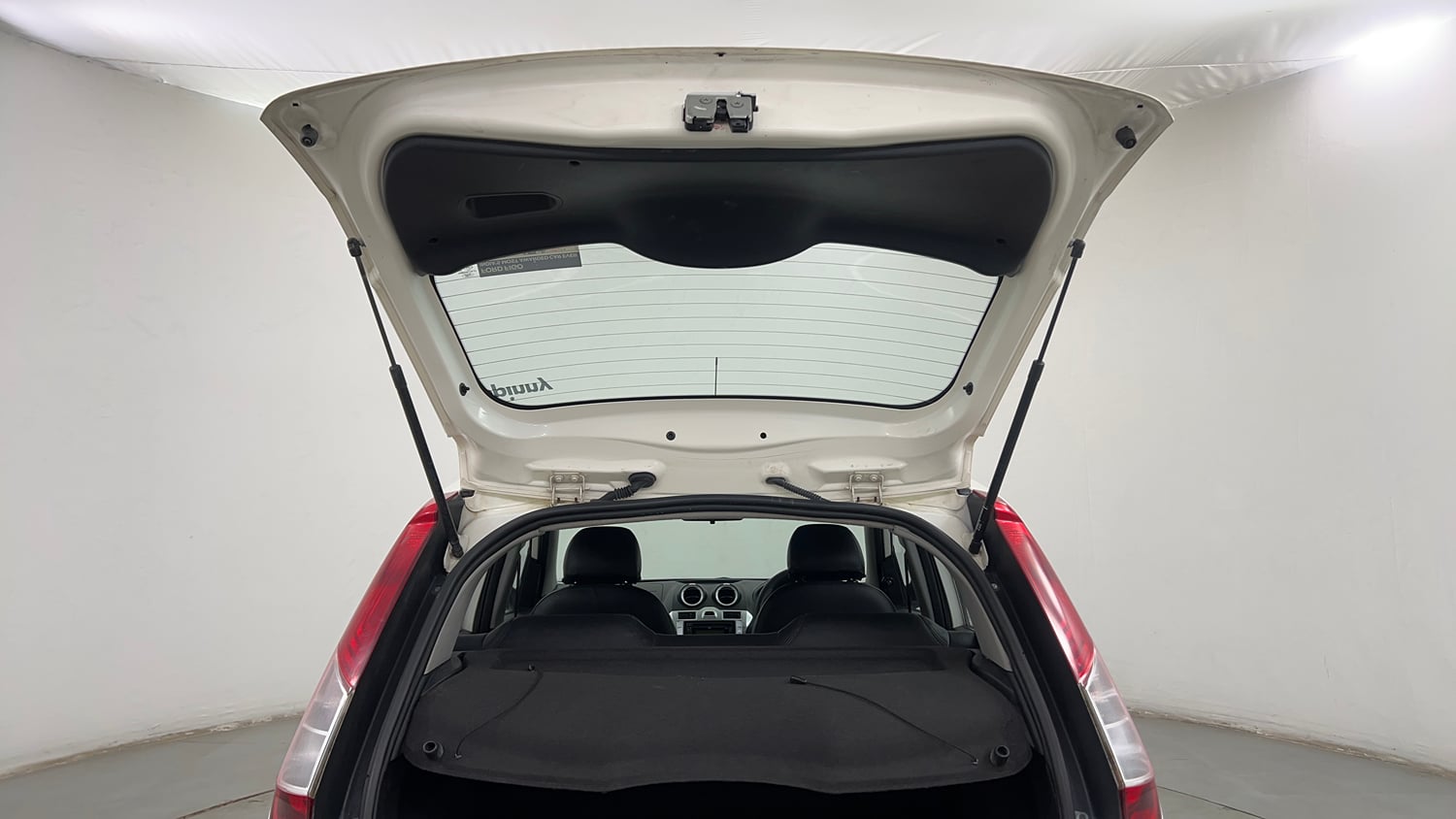 Used 2015 Ford Figo Duratec Petrol Titanium 1.2 Petrol Manual interior DICKY DOOR OPEN VIEW