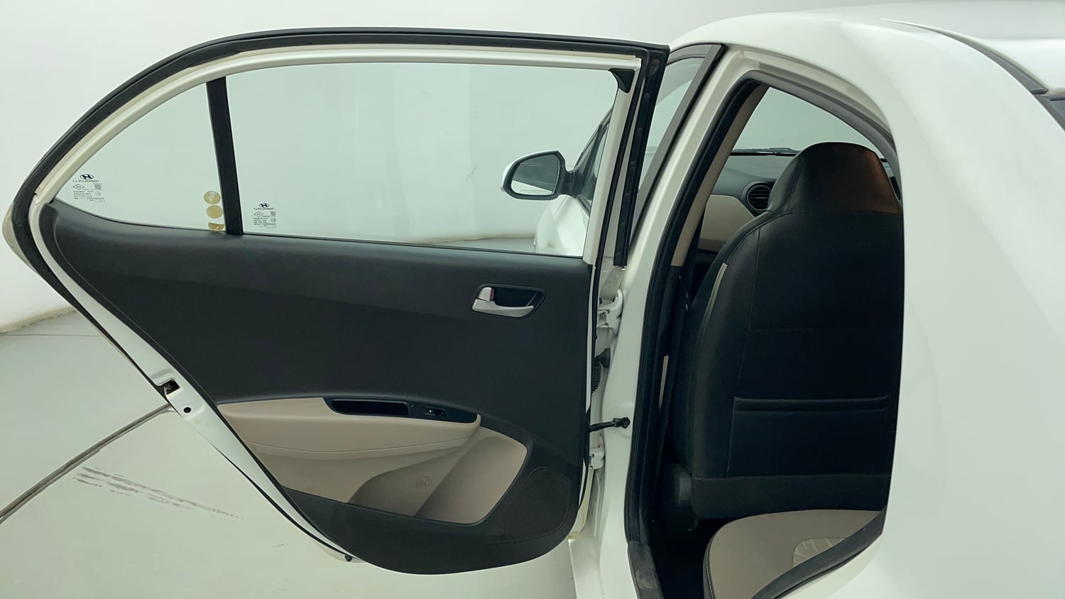 Used 2014 Hyundai Xcent S 1.2 (O) Petrol Manual interior LEFT REAR DOOR OPEN VIEW