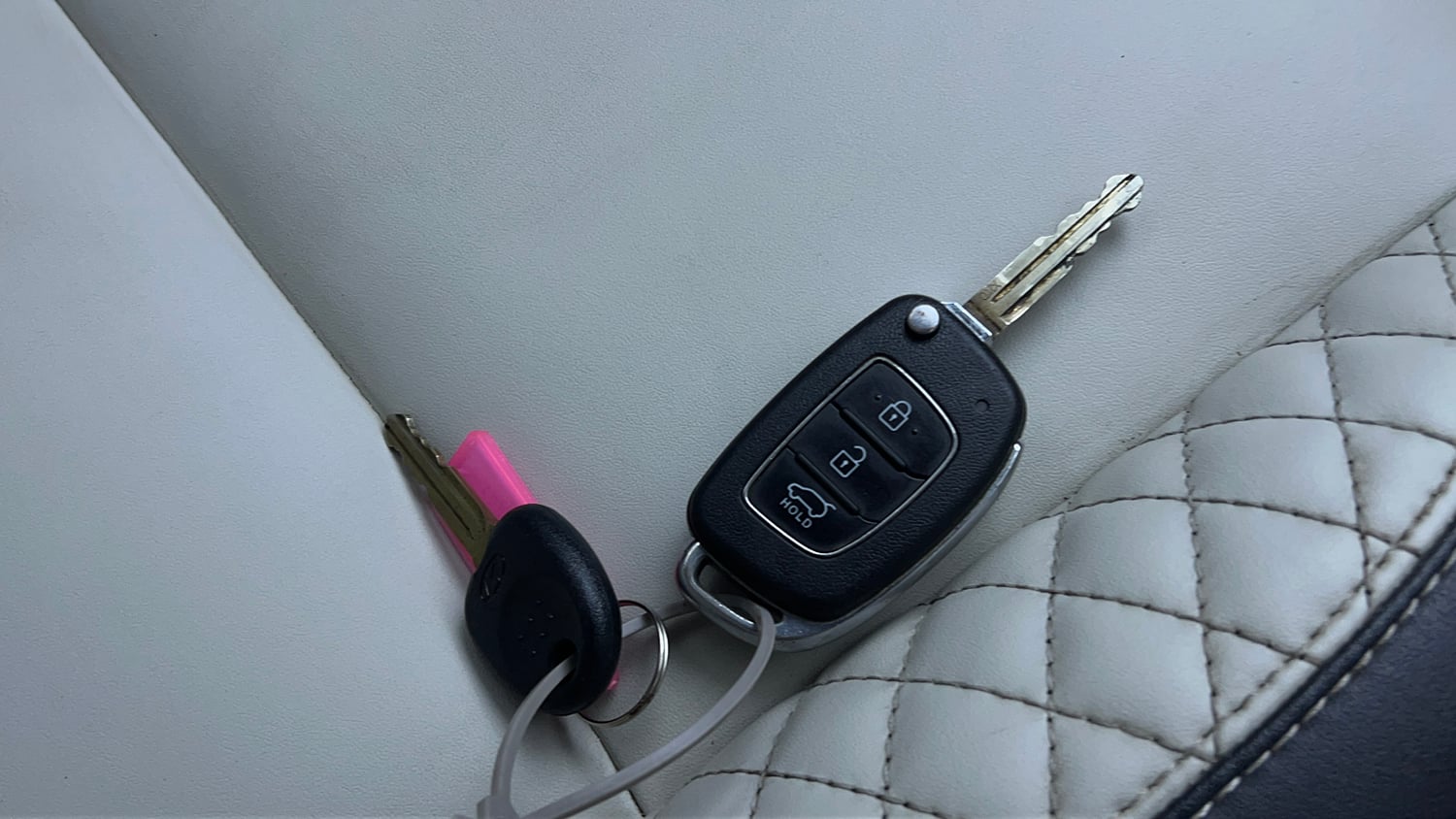 Used 2022 Hyundai Venue S 1.2 Petrol Petrol Manual extra CAR KEY VIEW