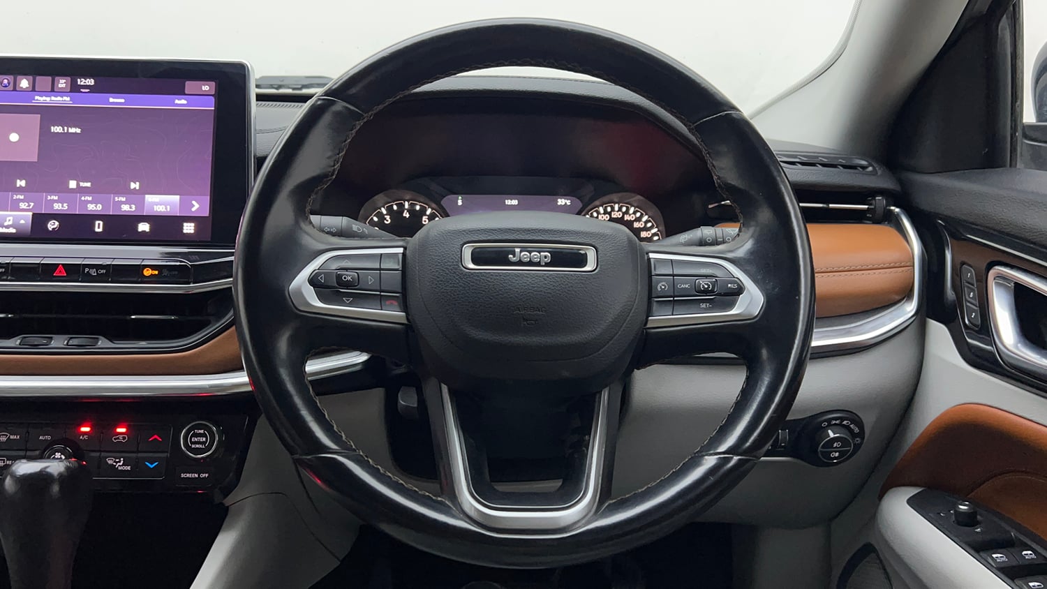 Used 2022 Jeep Compass Limited (O) 1.4 Petrol DCT Petrol Automatic interior STEERING VIEW