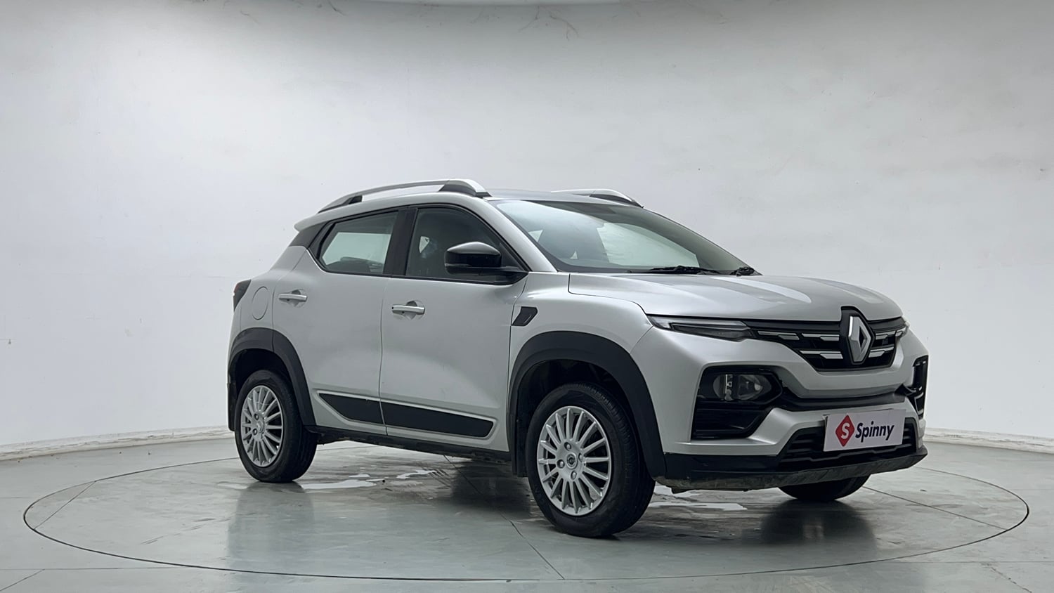 Used 2021 Renault Kiger RXT AMT Petrol Automatic exterior RIGHT FRONT CORNER VIEW
