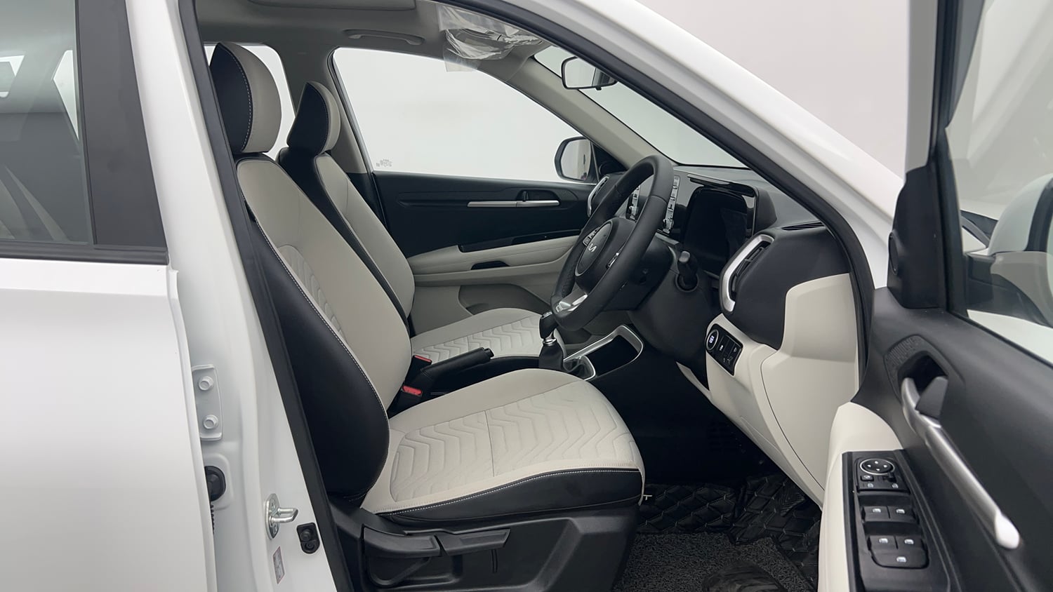 Used 2026 Kia Sonet HTK Plus 1.2 Petrol MT Petrol Manual interior RIGHT SIDE FRONT DOOR CABIN VIEW