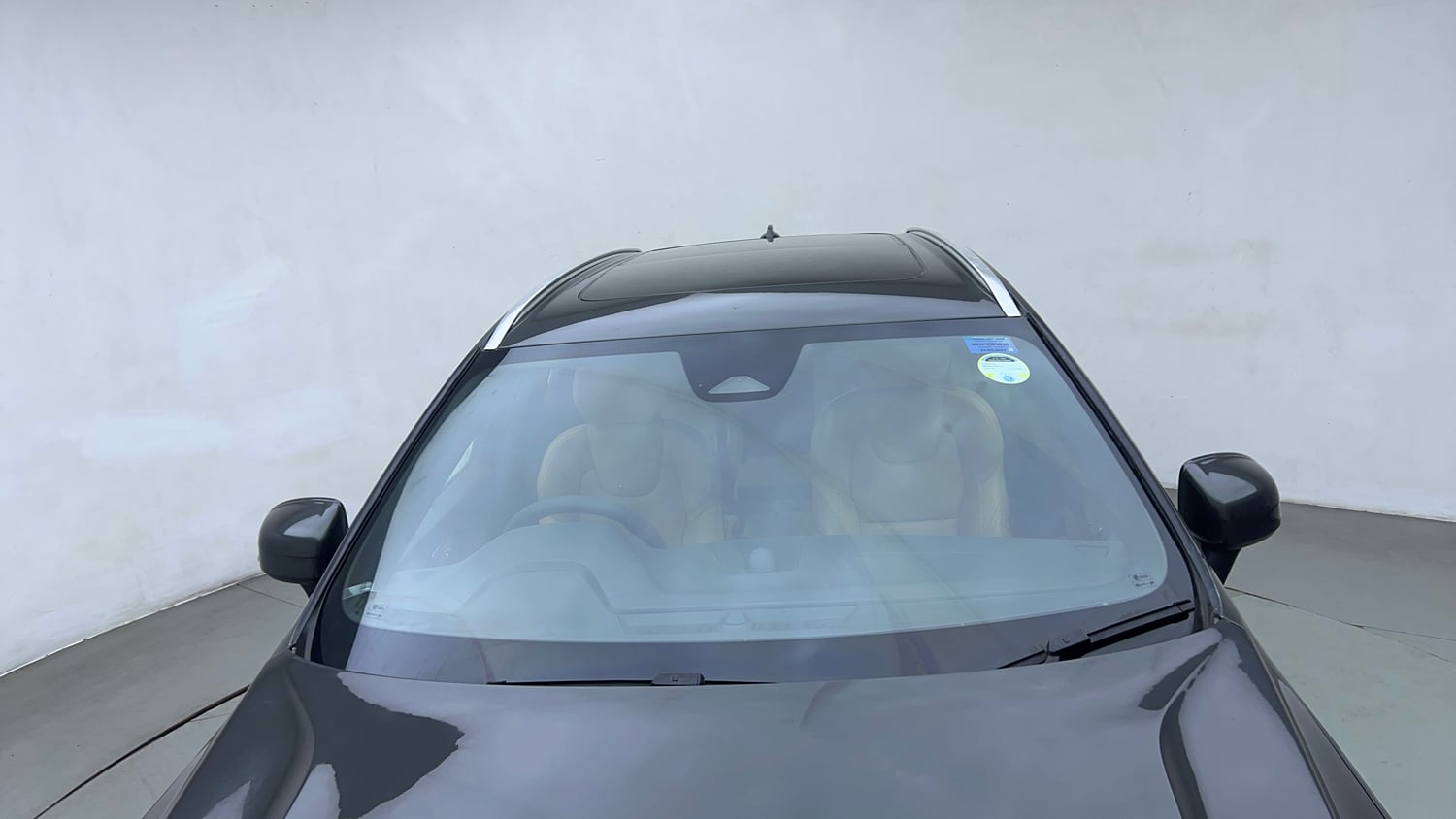 Used 2022 Volvo XC60 B5 Ultimate Petrol Automatic exterior FRONT WINDSHIELD VIEW