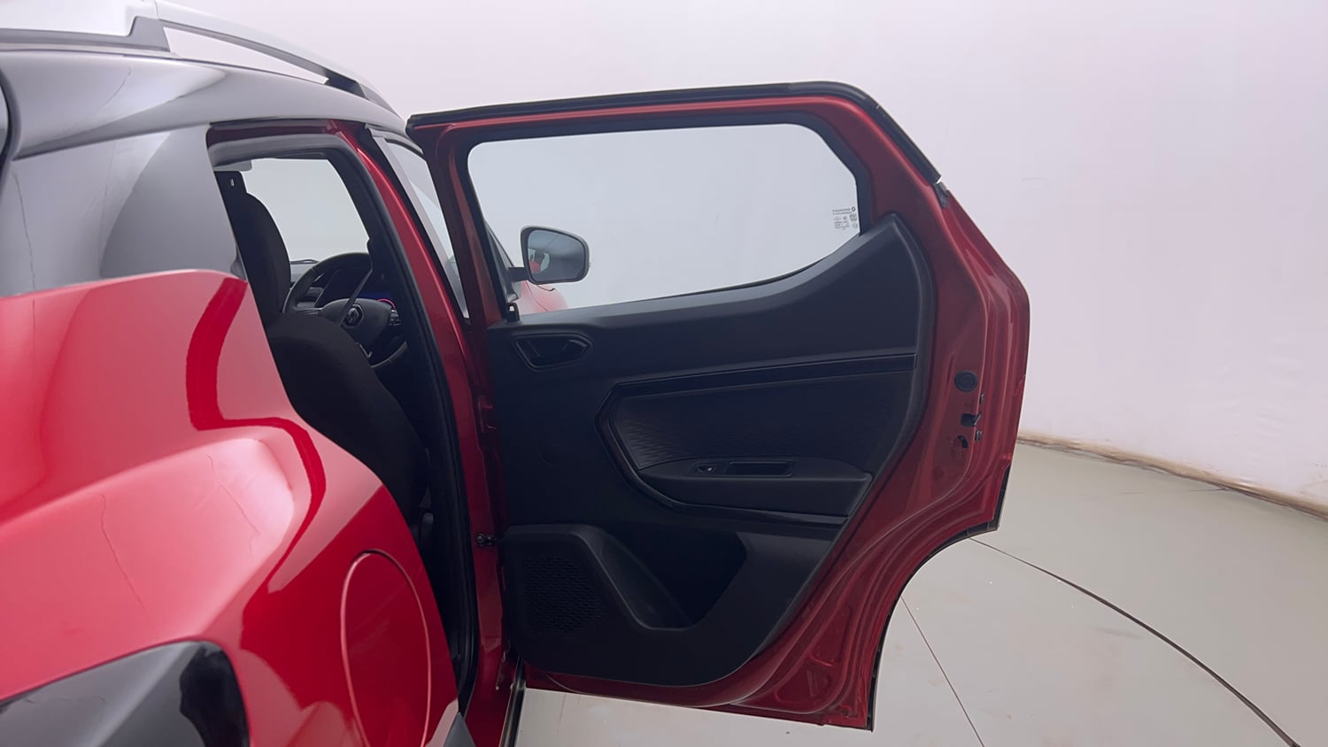 Used 2022 Renault Kiger RXZ Turbo MT Dual Tone Petrol Manual interior RIGHT REAR DOOR OPEN VIEW