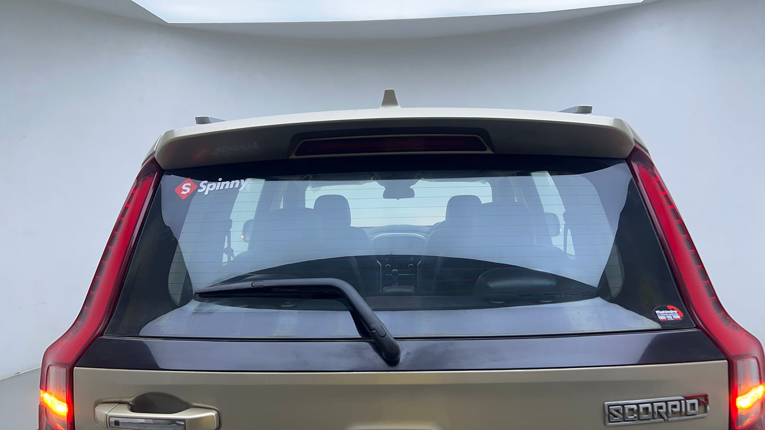 Used 2023 Mahindra Scorpio N Z8 L Petrol AT 6 STR Petrol Automatic exterior BACK WINDSHIELD VIEW