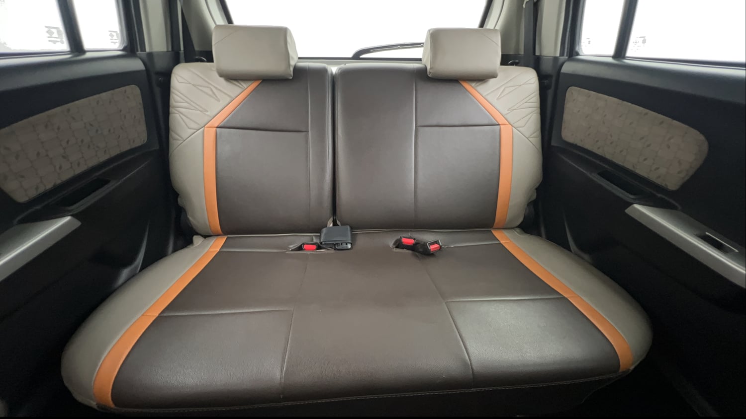 Used 2017 Maruti Suzuki Wagon R VXI Petrol Manual interior REAR SEAT CONDITION VIEW