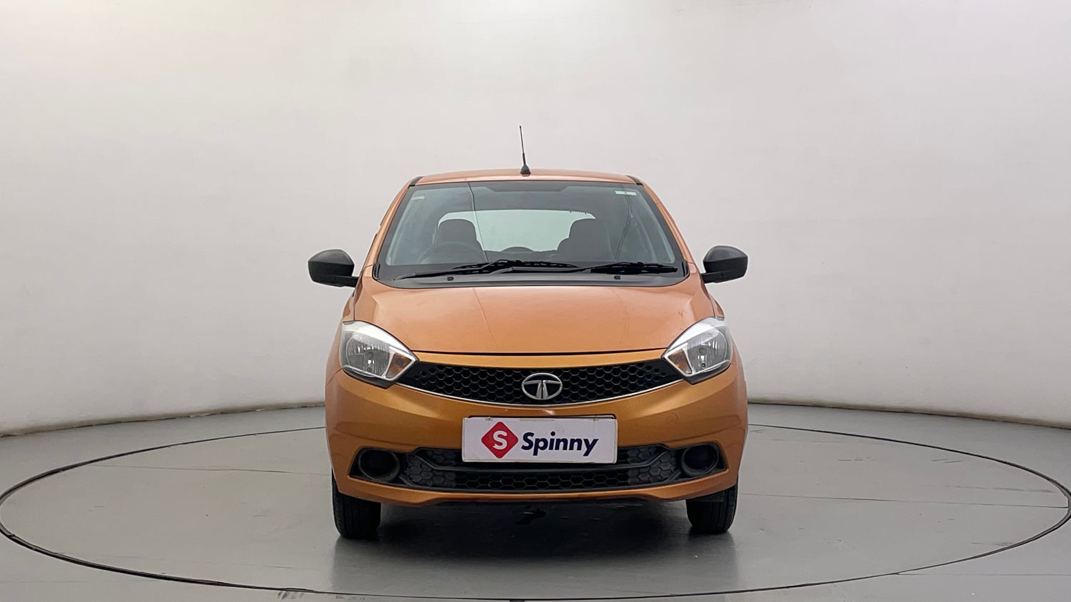 Used 2017 Tata Tiago Revotron XM Petrol Manual exterior FRONT VIEW