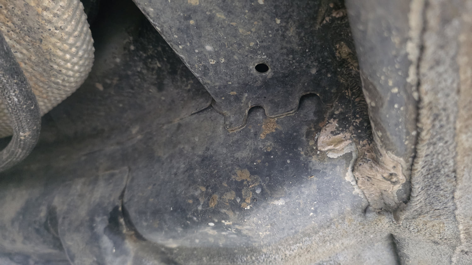 Used 2018 Hyundai Elite i20 Asta 1.2 Petrol Manual extra REAR RIGHT UNDERBODY VIEW