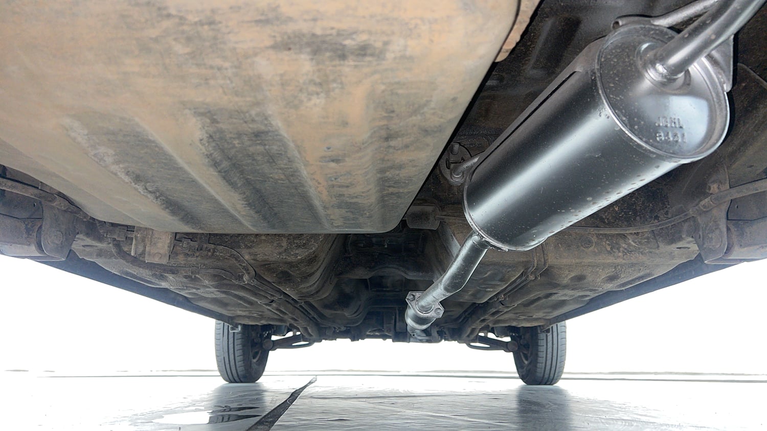 Used 2018 Maruti Suzuki Alto 800 VXi Petrol Manual extra REAR UNDERBODY VIEW (TAKEN FROM REAR)
