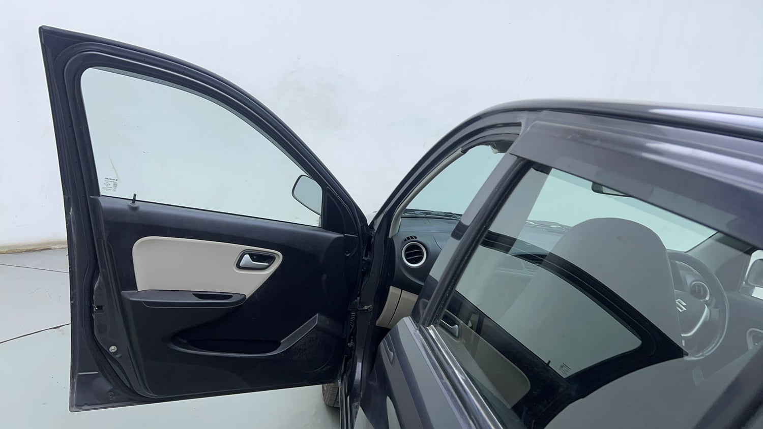 Used 2022 Maruti Suzuki Alto 800 LXi (O) Petrol Manual interior LEFT FRONT DOOR OPEN VIEW