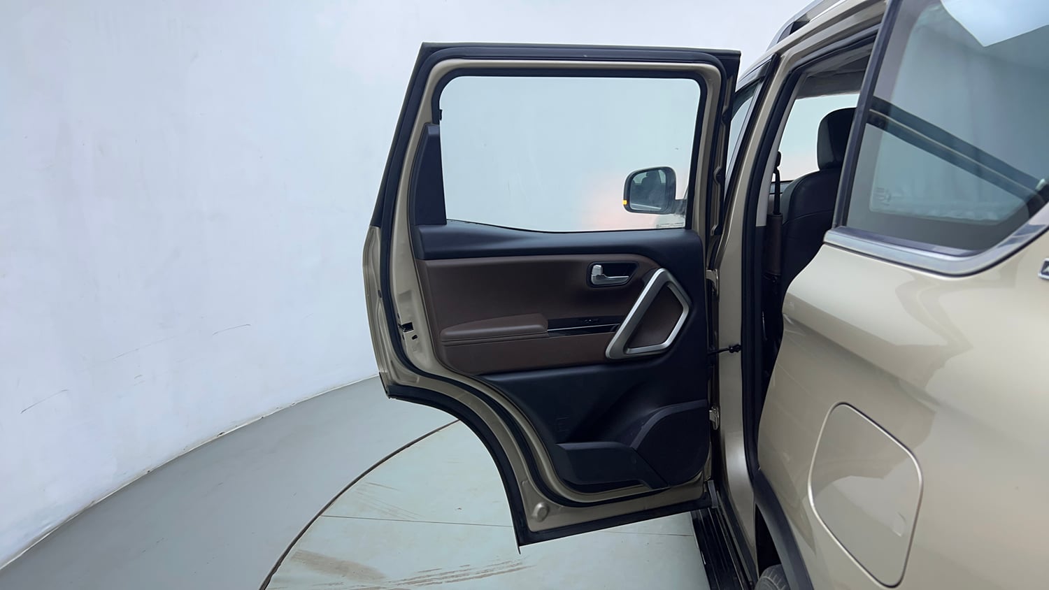 Used 2023 Mahindra Scorpio N Z8 L Petrol AT 6 STR Petrol Automatic interior LEFT REAR DOOR OPEN VIEW