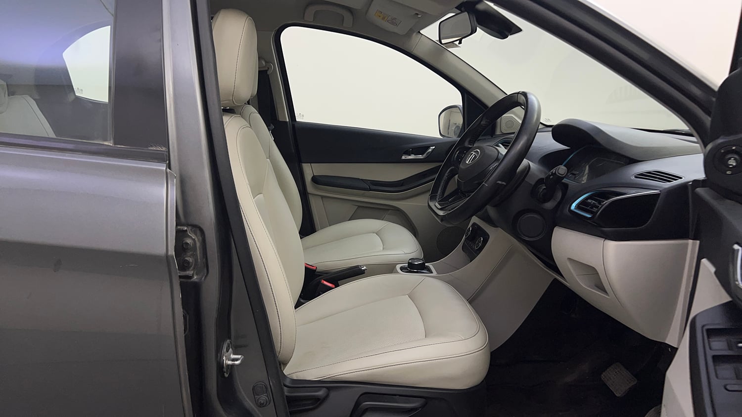 Used 2023 Tata Tiago EV XZ Plus Tech LUX Long Range Electric Automatic interior RIGHT SIDE FRONT DOOR CABIN VIEW
