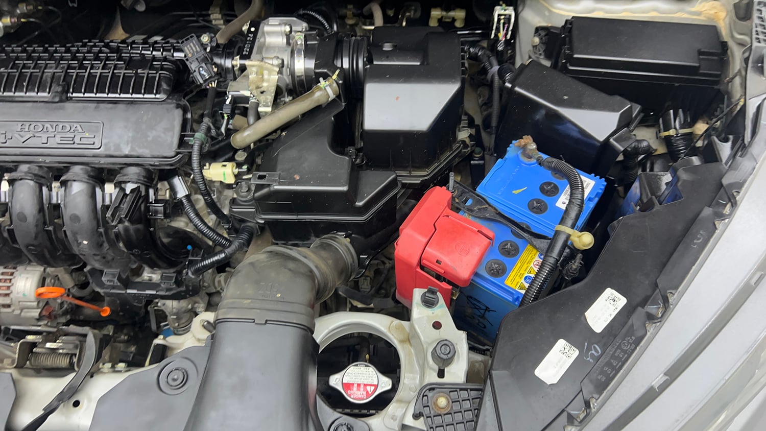 Used 2022 Honda WR-V VX MT Petrol Petrol Manual engine ENGINE LEFT SIDE VIEW