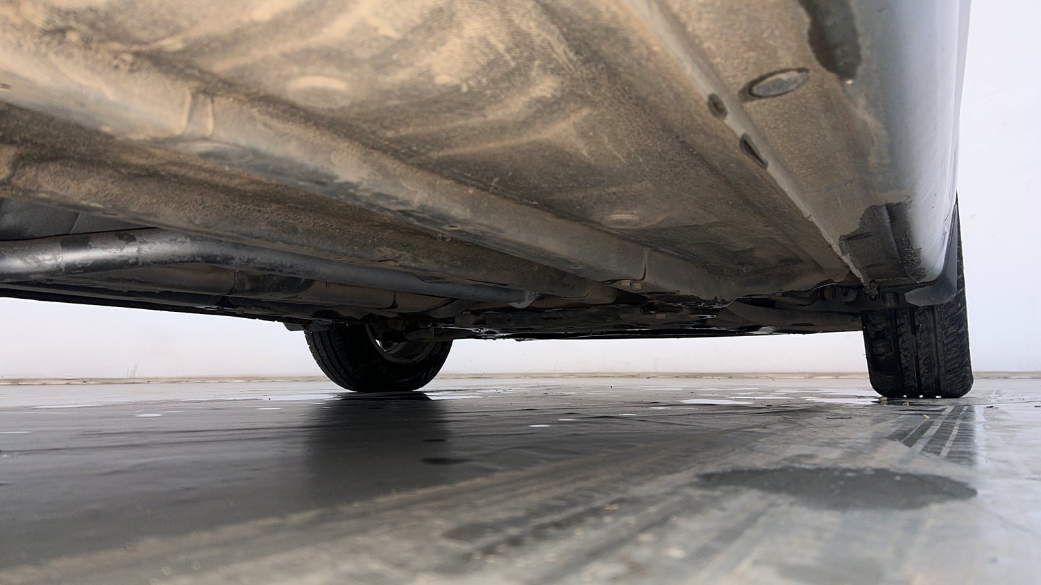Used 2019 Hyundai Elite i20 Sportz Plus 1.2 Petrol Manual extra REAR RIGHT UNDERBODY VIEW