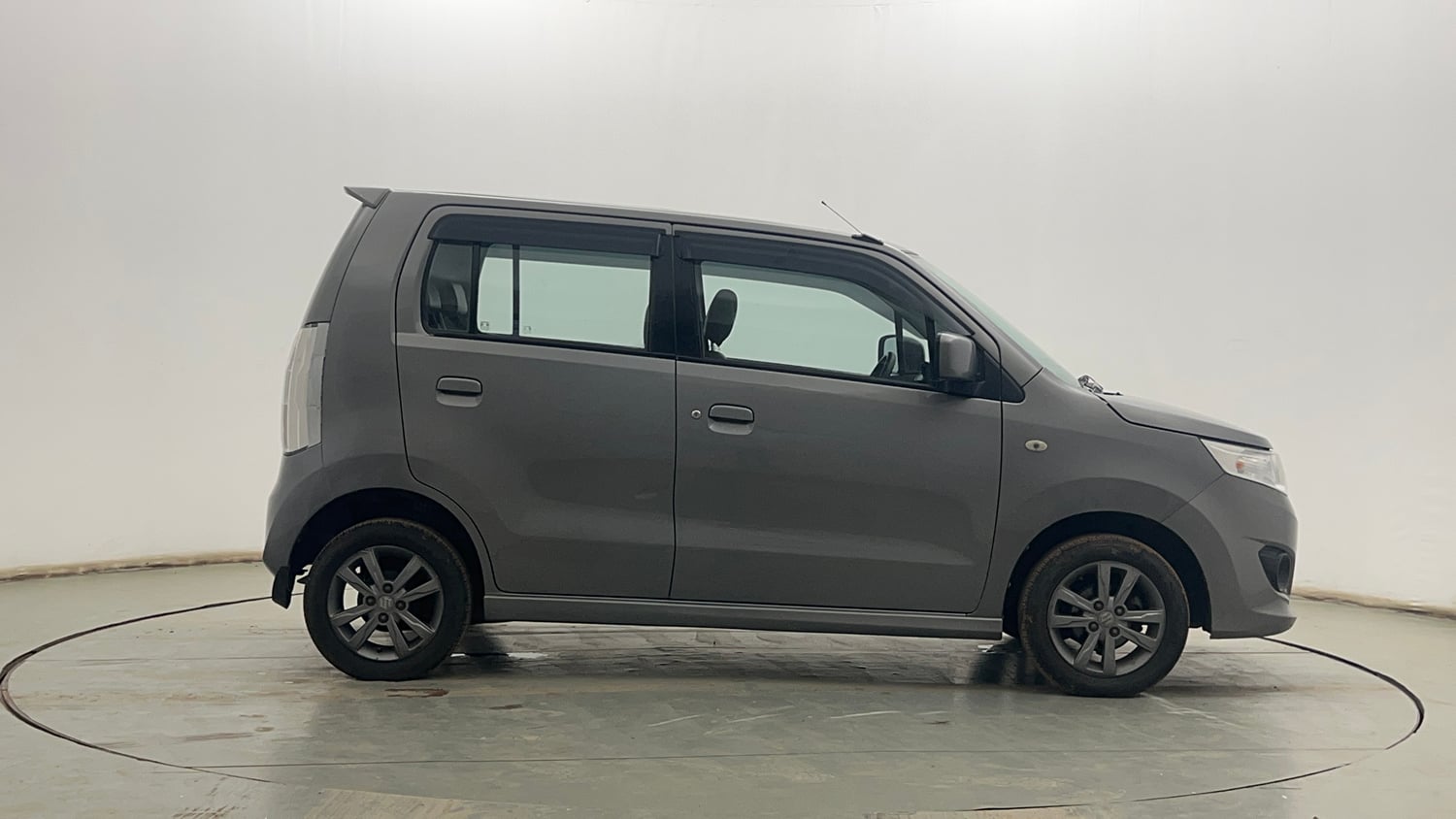Used 2017 Maruti Suzuki Wagon R VXI+ Petrol Manual exterior RIGHT SIDE VIEW