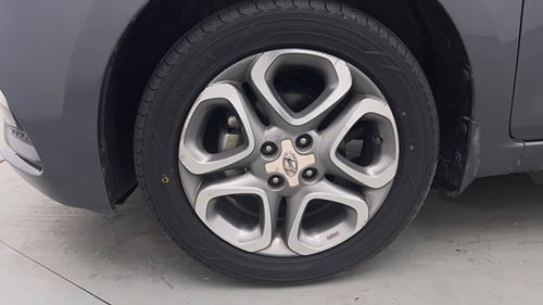 Used 2020 Hyundai Elite i20 Asta 1.2 (O) Petrol Manual tyres LEFT FRONT TYRE RIM VIEW