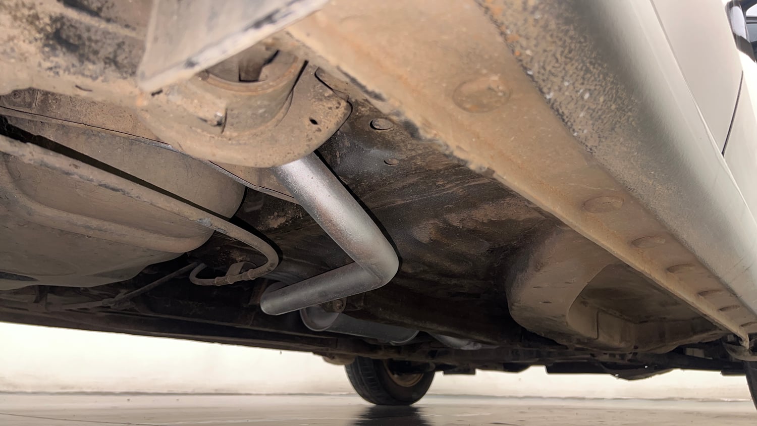Used 2015 Honda Brio VX AT Petrol Automatic extra REAR RIGHT UNDERBODY VIEW