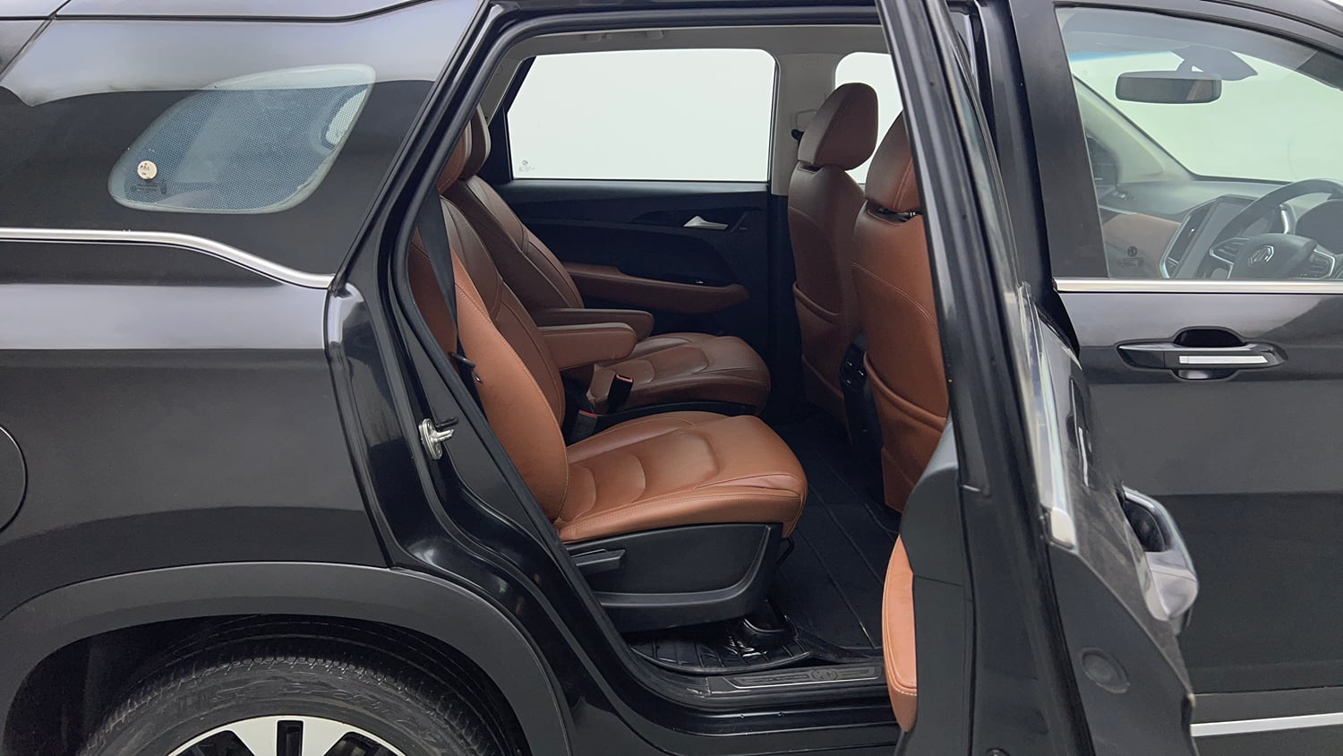 Used 2021 MG Motors Hector Plus Sharp 1.5 Petrol Turbo CVT 6-STR Petrol Automatic interior RIGHT SIDE REAR DOOR CABIN VIEW