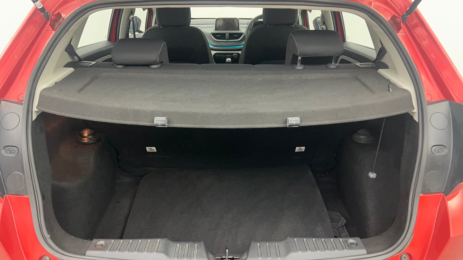 Used 2023 Tata Altroz XZ Diesel Diesel Manual interior DICKY INSIDE VIEW