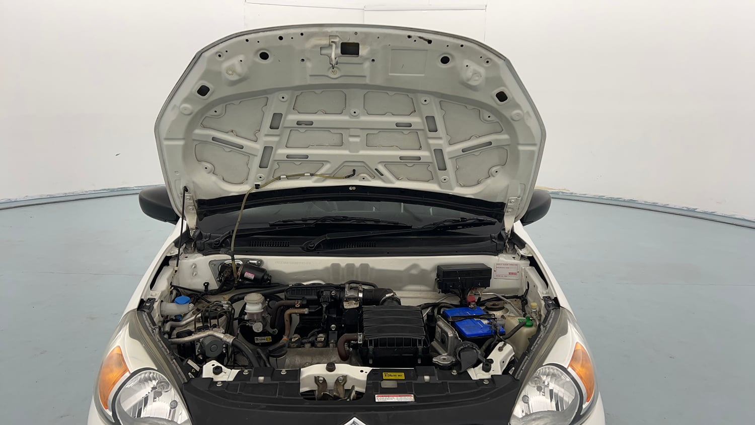 Used 2021 Maruti Suzuki Alto 800 VXi Petrol Manual engine ENGINE & BONNET OPEN FRONT VIEW