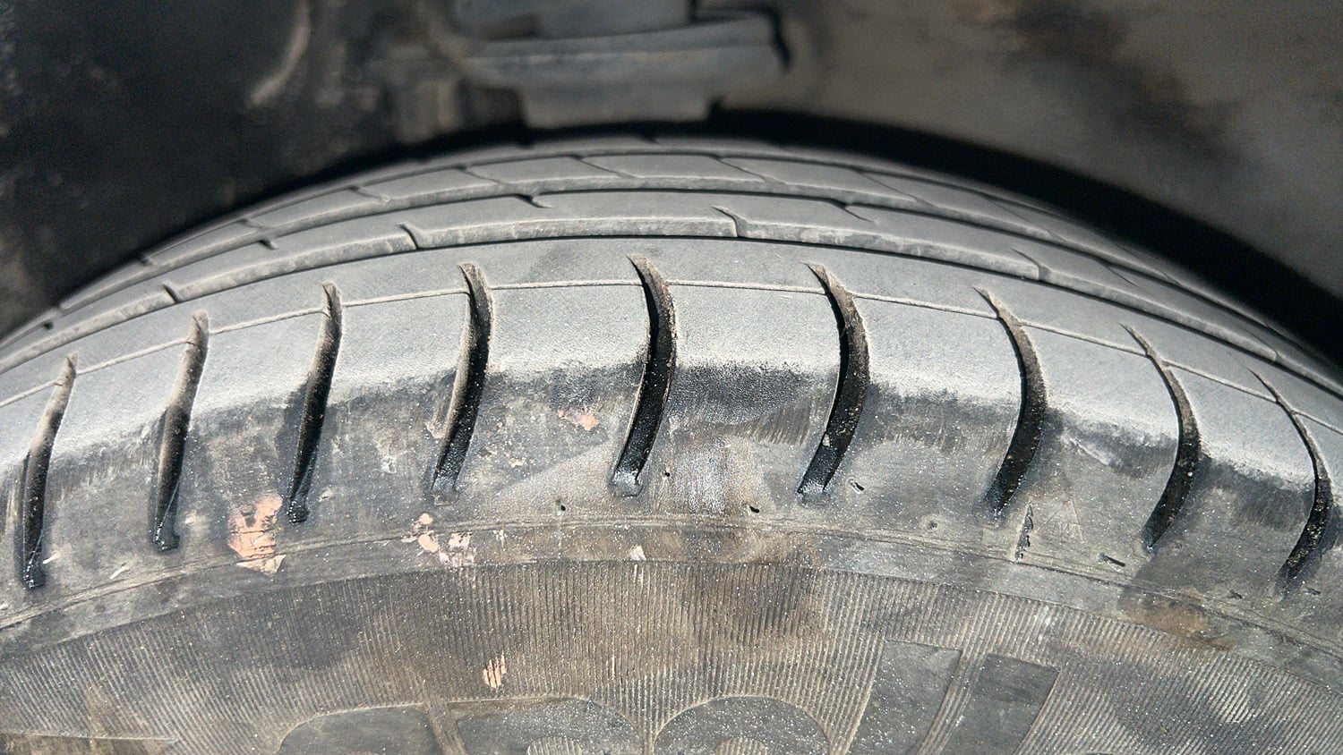 Used 2018 Maruti Suzuki Alto 800 VXi Petrol Manual tyres RIGHT FRONT TYRE TREAD VIEW