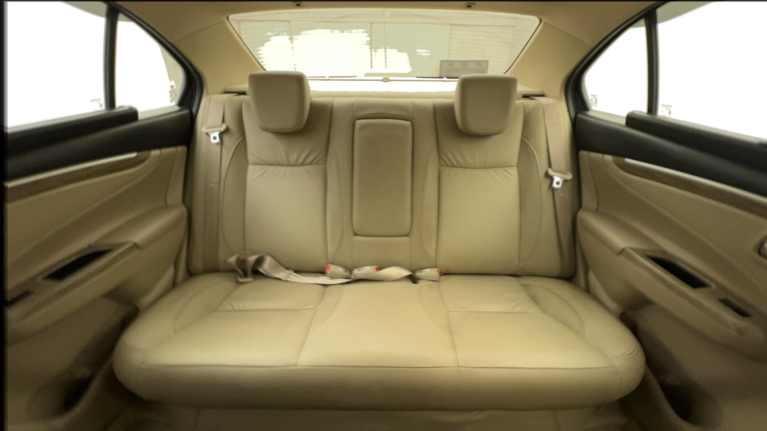 Used 2020 Maruti Suzuki Ciaz Alpha 1.5 AT Petrol Automatic interior REAR SEAT CONDITION VIEW