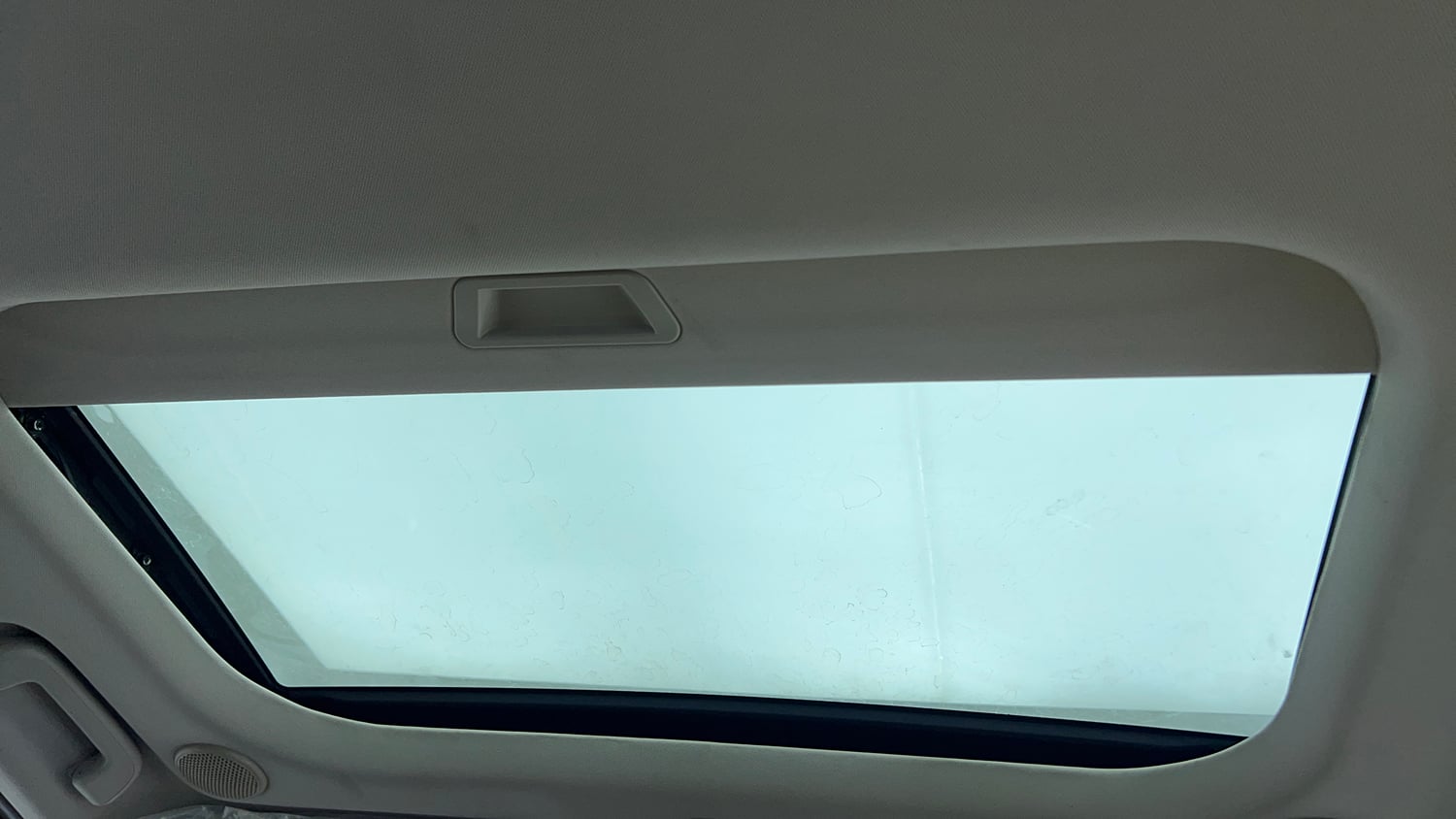 Used 2023 Mahindra Scorpio N Z8 L Petrol AT 6 STR Petrol Automatic top_features Sunroof