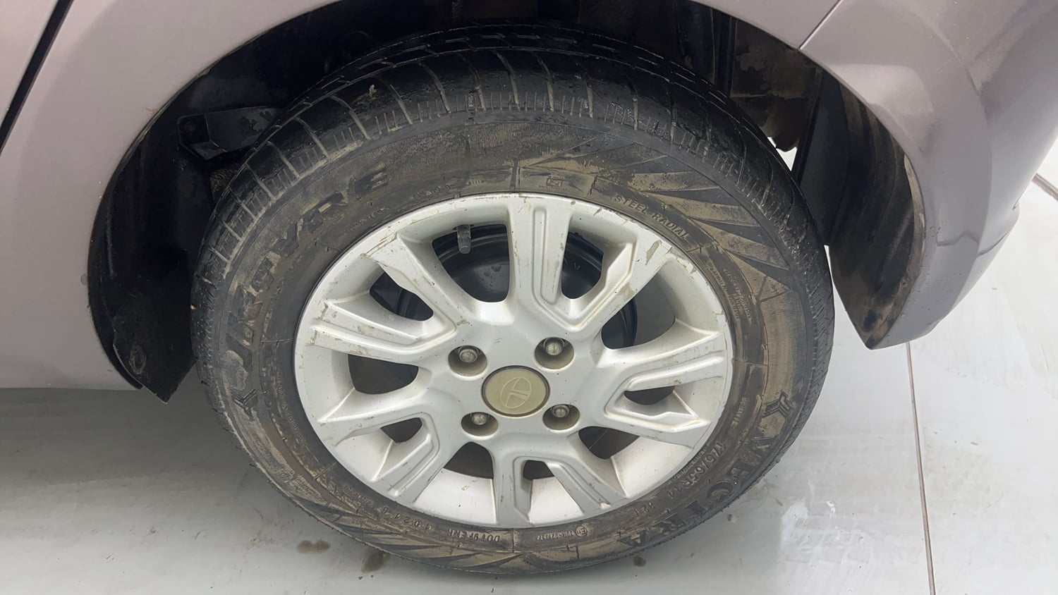 Used 2017 Tata Tiago Revotron XZA Petrol Automatic tyres LEFT REAR TYRE RIM VIEW