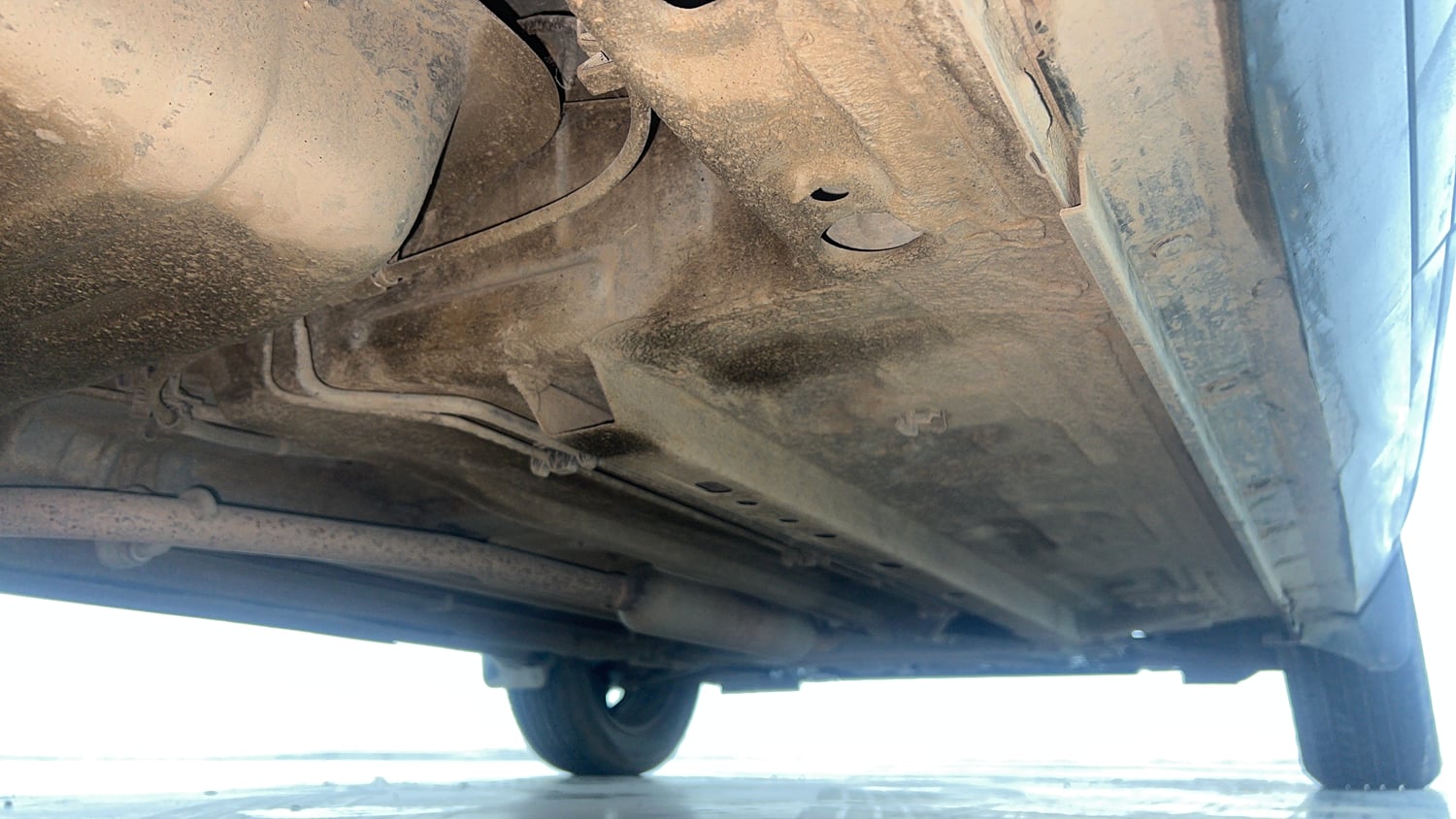 Used 2023 Nissan Magnite XL Petrol Manual extra REAR RIGHT UNDERBODY VIEW