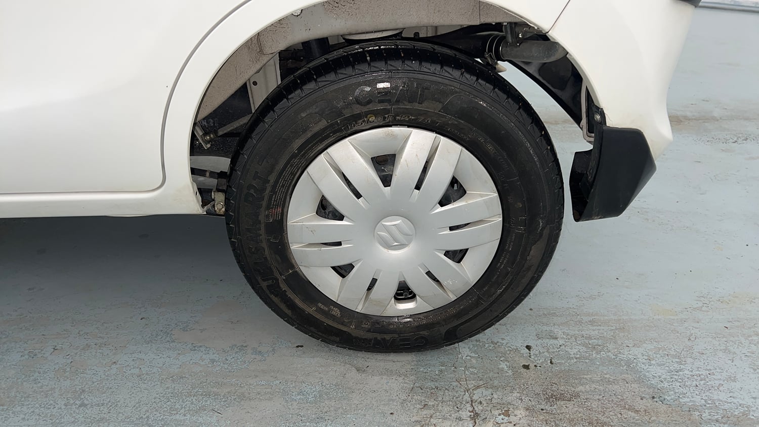 Used 2021 Maruti Suzuki Alto 800 VXi Petrol Manual tyres LEFT REAR TYRE RIM VIEW