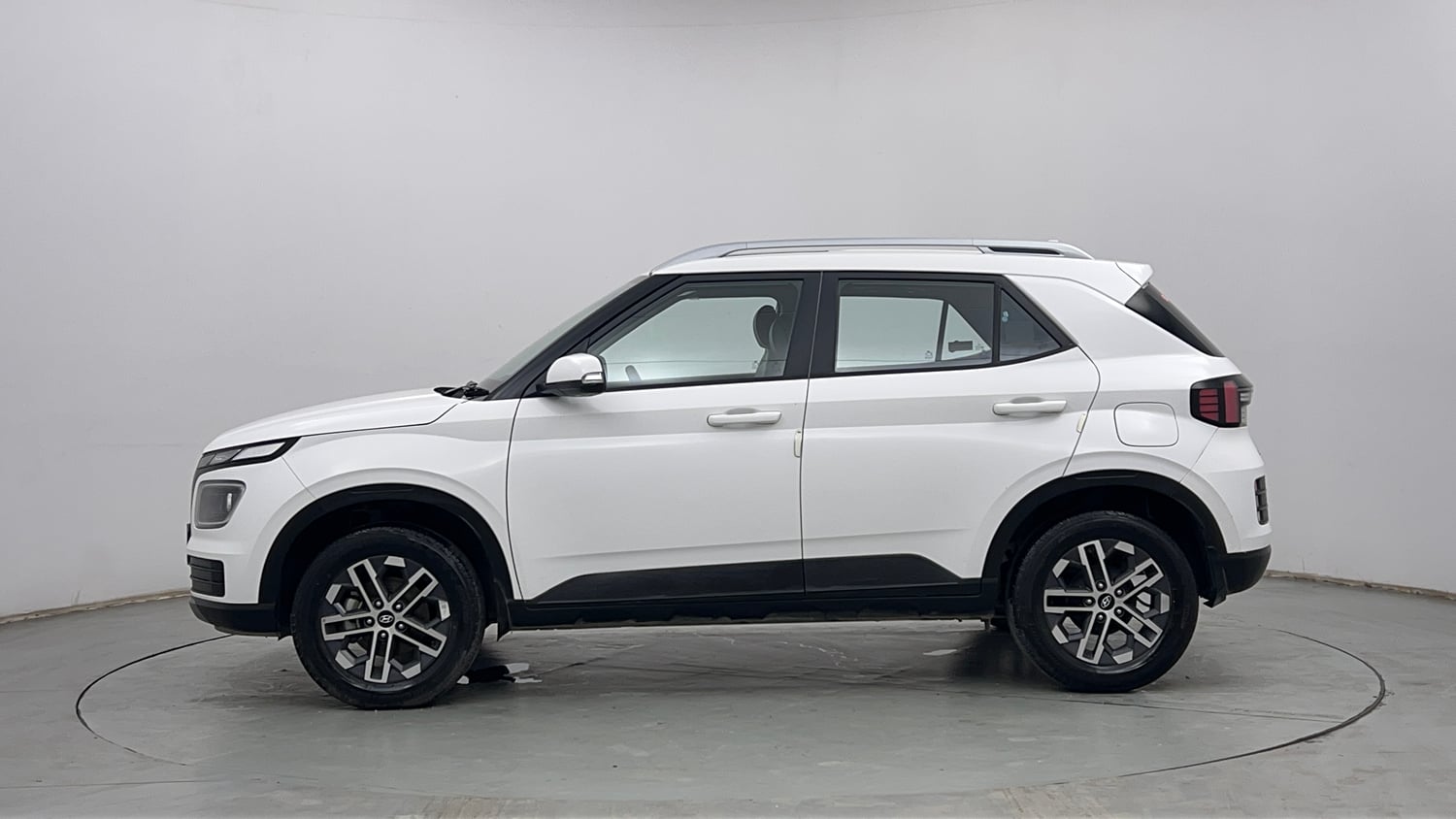 Used 2024 Hyundai Venue SX 1.2 Petrol Petrol Manual exterior LEFT SIDE VIEW