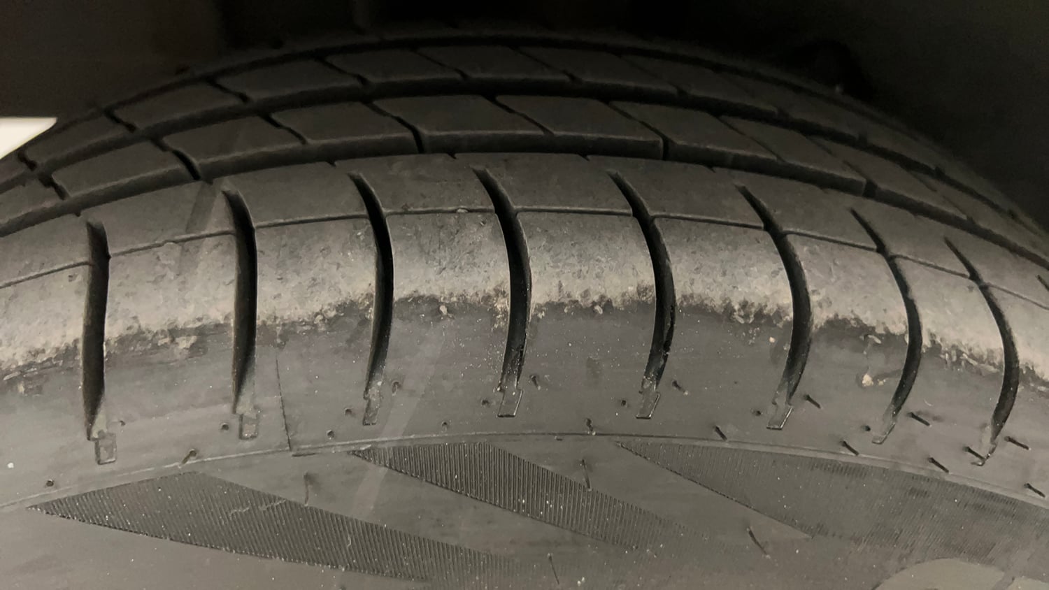 Used 2023 Tata Tiago EV XZ Plus Long Range Electric Automatic tyres RIGHT REAR TYRE TREAD VIEW