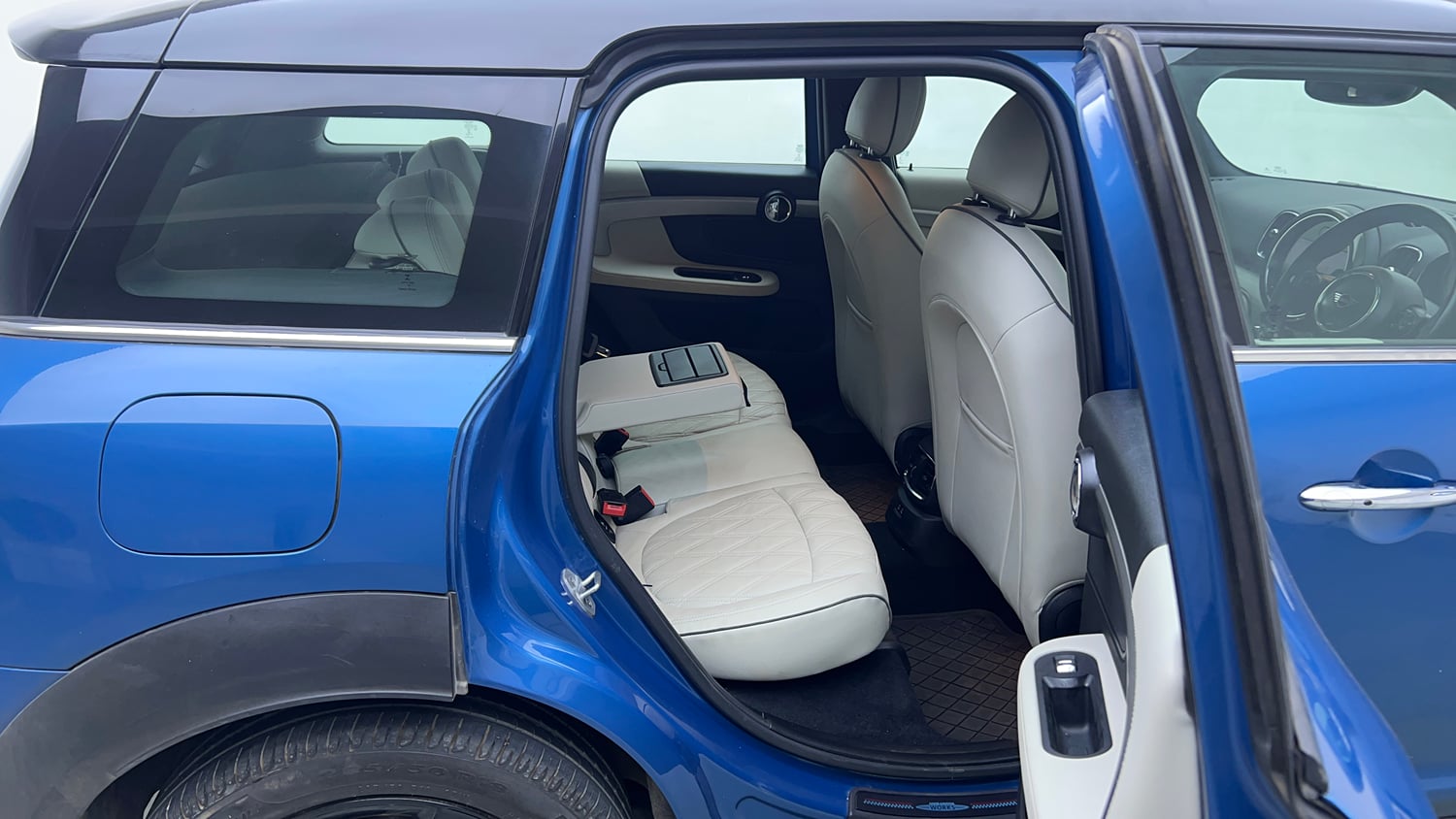 Used 2021 Mini Countryman Cooper S JCW Inspired Petrol Automatic interior RIGHT SIDE REAR DOOR CABIN VIEW