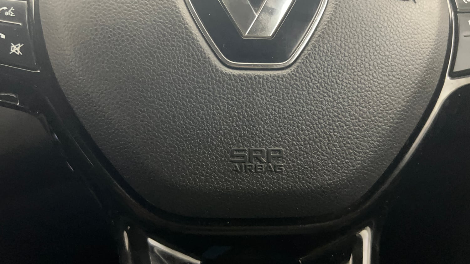Used 2022 Renault Kiger RXZ Turbo MT Dual Tone Petrol Manual top_features Airbags