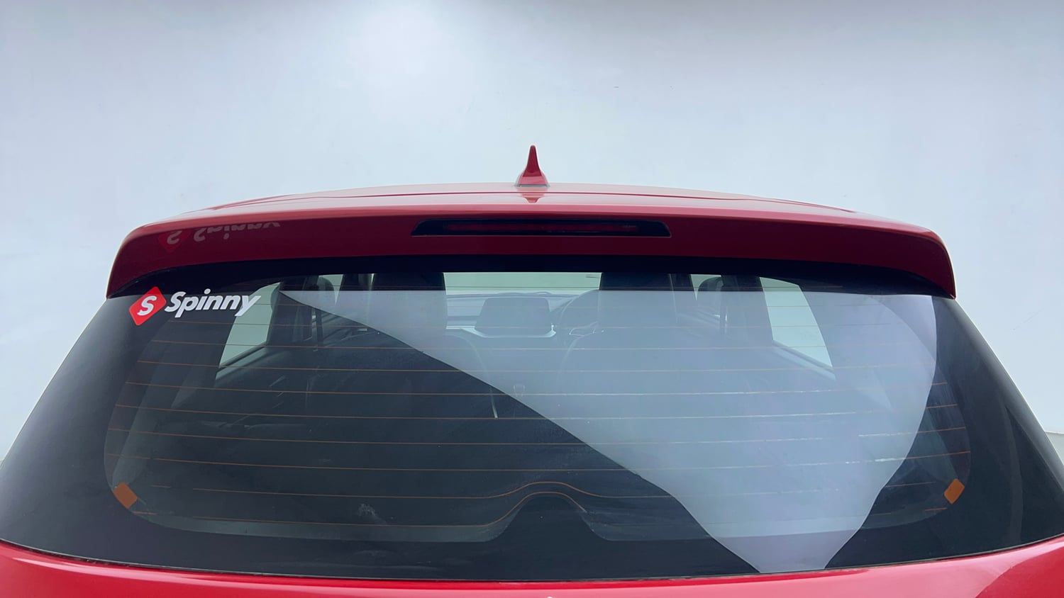 Used 2022 Maruti Suzuki Brezza Vxi AT Petrol Automatic top_features Rear defogger