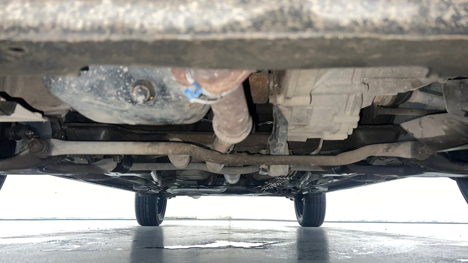 Used 2023 Tata Tigor XZ CNG Cng Manual extra FRONT LEFT UNDERBODY VIEW